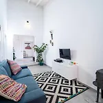 Peaceful, Spacious & Stylish, A Real Home! Буденш