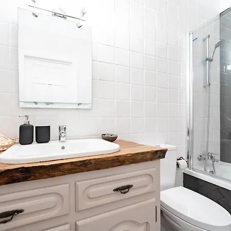 Peaceful, Spacious & Stylish, A Real Home! * Budens